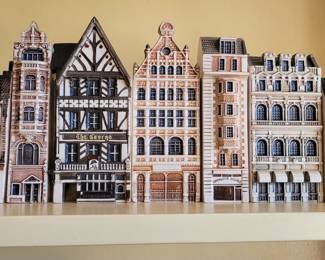 English Ceramic house scene