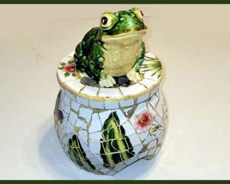 Very Cute Frog on stand