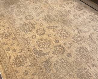 Pakistan 100% wool area rug (11'8" x 8' 6") - ivory and beige colors - excellent condition and hand-tied fringe