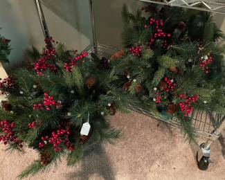 Holiday planter - lit