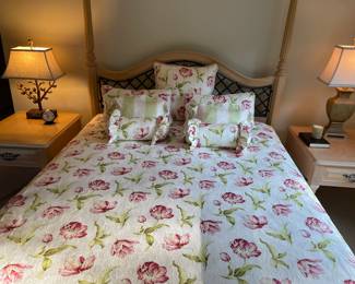 Queen 4-post bed by Thomasville, custom bedding shown is for a KING bed (floral bedding incudes duvet cover, euro shams, and 7 pillows, nughtstands by Thomasville have 1-drawer, and lamps are shown