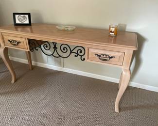 Thomasville console table with 2 drawers and metal detail