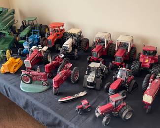 TOY TRACTORS