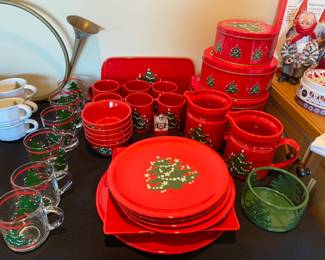 WAECHTERSBACH CHRISTMAS TREE CHINA SET WEST GERMANY