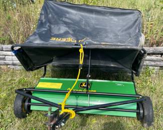 JOHN DEERE LEAF SWEEPER