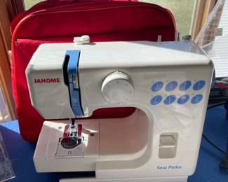 JANOME SEW PETITE SEWING MACHINE