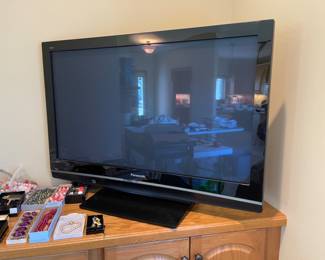 PANASONIC TV