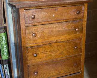 VINTAGE DRESSER