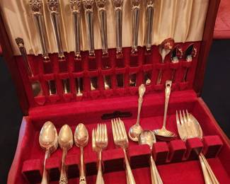 Silverplate Flatware Set