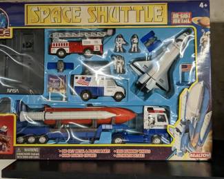 Large Space Playset with Remote Control Toy