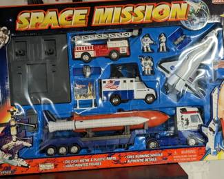 Large Space Playset with Remote Control Toy