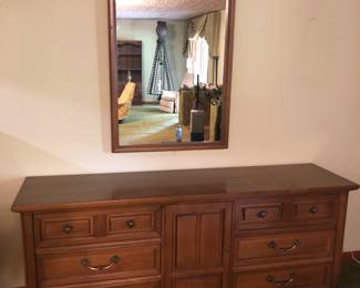 Hardwood Oak Nine Drawer Dresser and Mirror