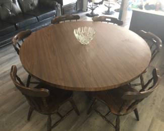 60” Round Pedestal Table and Six Chairs
