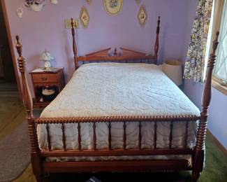 Antique Full Size Jenny Lind Spool Bed American Victorian Era-Maple Wood