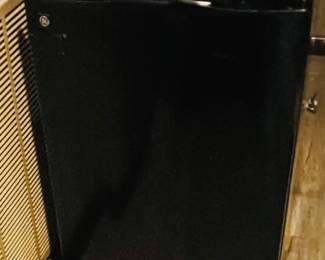 GE Mini Refrigerator 