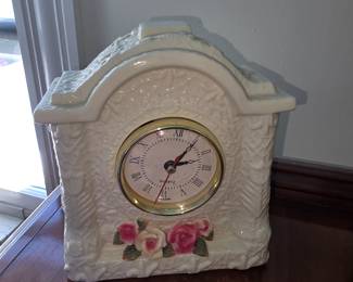 Vintage mantle clock