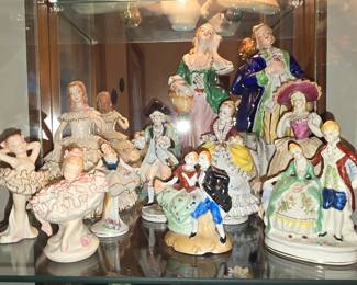 Vintage porcelain collectibles. Some Dresden-like