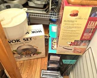 Boxed wok set, grill and more
