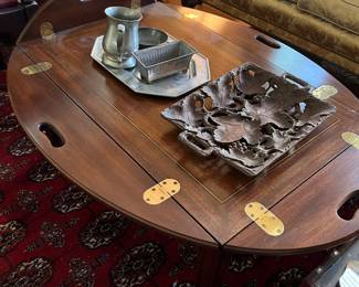 Vintage Henkel Harris Virginia Galleries Cherry Butler's cocktail table. 