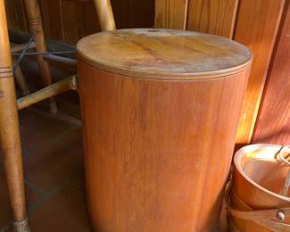 Mid century vintage chuck wagon cooler