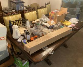 Dining table with 4 chairs (ornate)