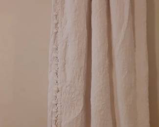 Nice Chenille Spread