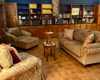 BONUS POOLHOUSE ROOM IN REAR OF PROPERTY