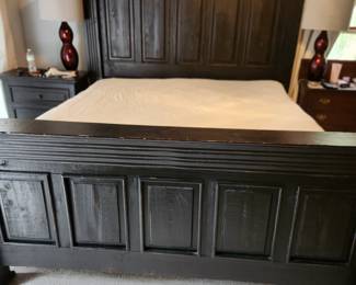 KING SIZED BEDROOM SET WITH DRESSER AND NIGHTSTAND