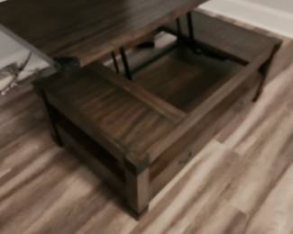 LARGE BEAUTIFUL 2-TIERED COFFEE TABLE