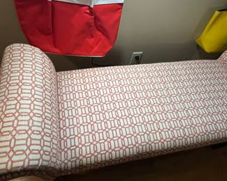 BEAUTIFUL UPHOLSTERED LONG BENCH