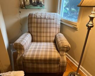 LAZY BOY RECLINER AND FLOOR LAMP