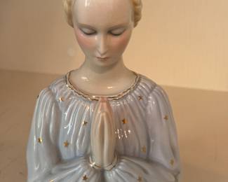 Giovanni Ronzan Glazed Porcelain Praying Madonna. Photo 1 of 2.