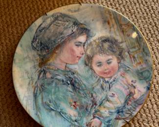 Edna Hibel "Colette & Child" Collector Plate. Photo 1 of 2.