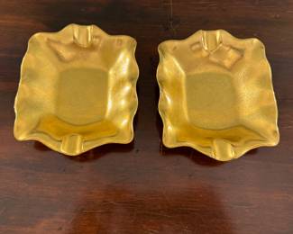 Pair of Small Pickard 24K Gold Rose & Daisy Pin Dishes. Photo 1 of 2.