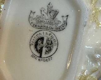 Vintage Belleek 1920 Double Shell Creamer & Sugar Set. Photo 4 of 4.