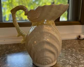 Vintage Belleek 1920 Double Shell Creamer & Sugar Set. Photo 1 of 4.