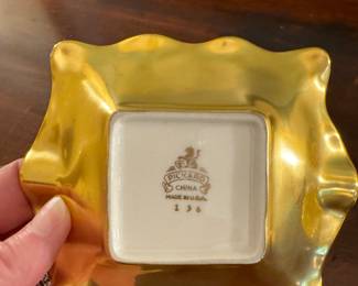 Pair of Small Pickard 24K Gold Rose & Daisy Pin Dishes. Photo 2 of 2.