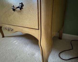 Vintage 5-Drawer Chest of Drawers. Photo 3 of 3.