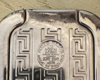 Vintage Rolls Razor, 1920s Razor with Case. Photo 2 of 3.