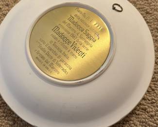 Royal Windsor "Madonna Saggia" Porcelain Plate. Photo 2 of 2.