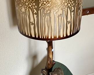 Rustic Woodsy Bear lamp.