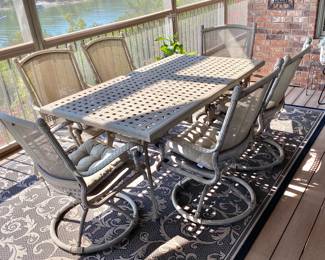 NICE Quality Sun Porch Patio Table and Swivel Chairs.