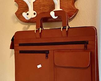 Hanger and zipper briefcase.