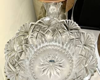 Large vintage crystal serving bowl