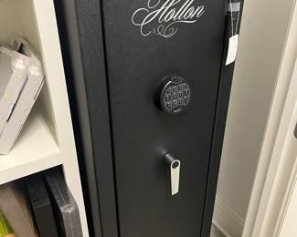 Very nice safe
