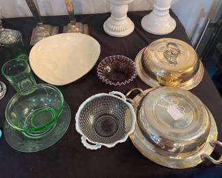 Several Fenton glass pieces