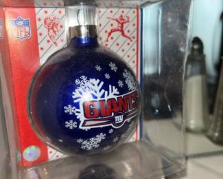 Giants Christmas Ball 