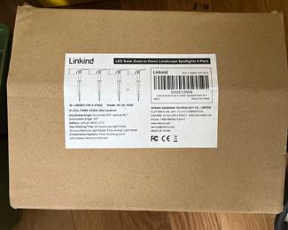 Linkind LED Solar Landscape Spotlights 