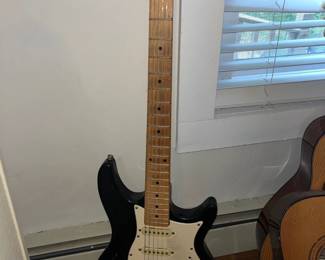 Behringer AXE 393 Solid Body Electric Guitar Black and White 