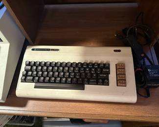 Vintage Commodore VIC 20 Computer
